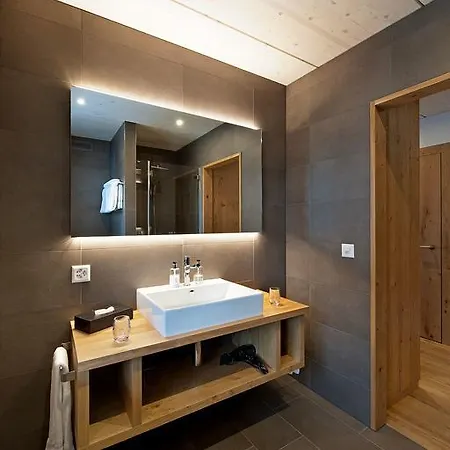 Hotel Reuti 3*